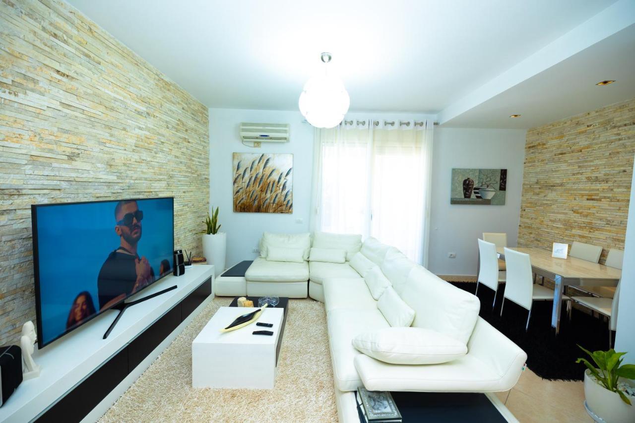 Apartament Hana Hot Tub Wlora